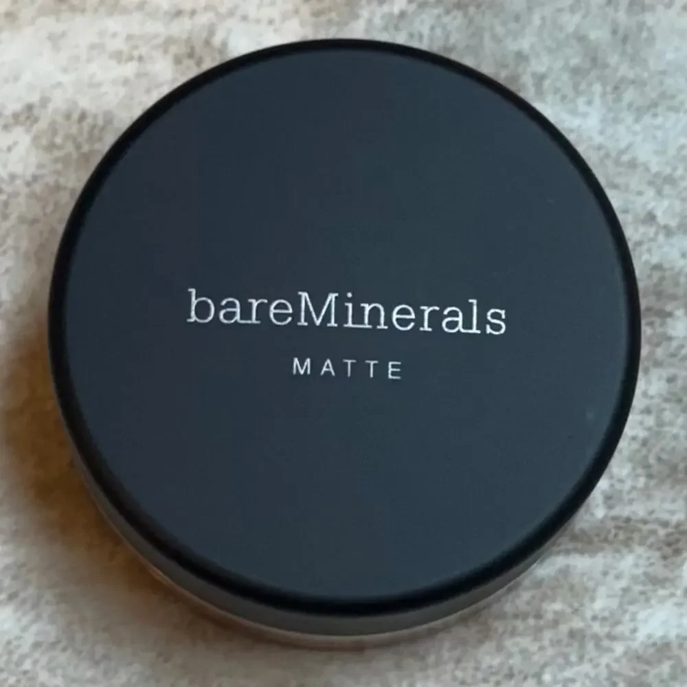 Bare Minerals Matte Foundation Broad Spectrum SPF 15 Medium C12 Powder Coverup